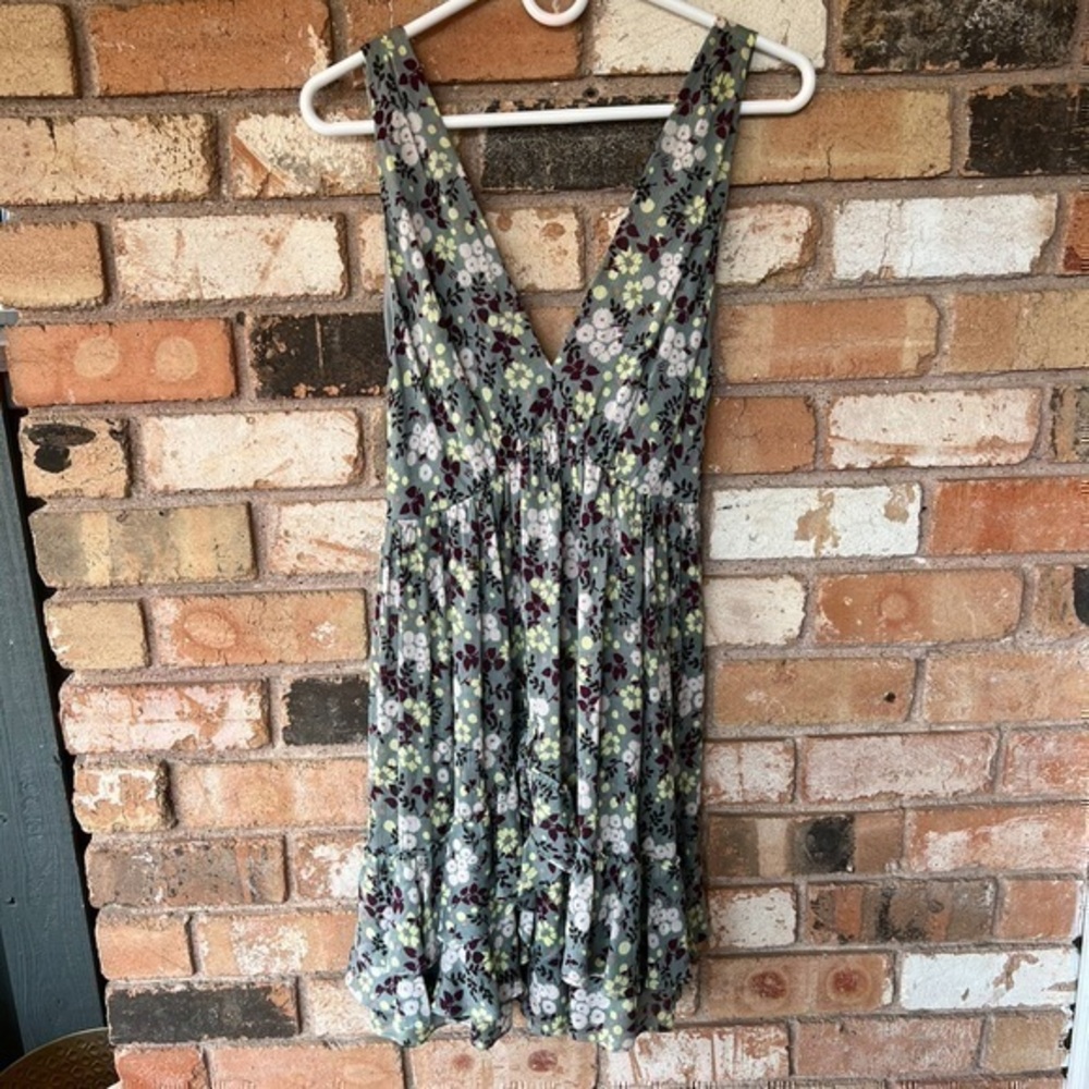 Elizabeth and James Silk Blend Floral Mini Dress